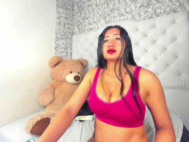 MiaMiller001 webcam