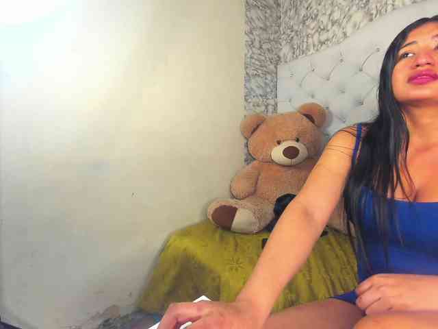 MiaMiller001 webcam