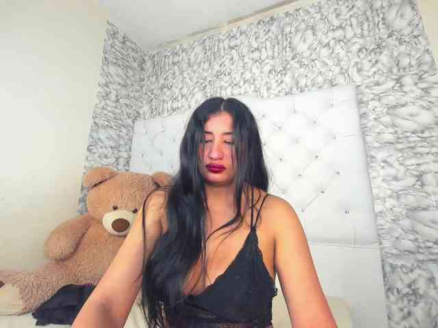 MiaMiller001 webcam