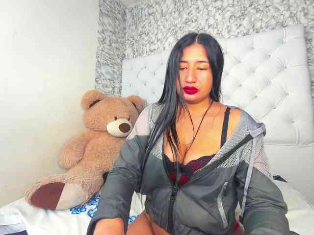 MiaMiller001 webcam