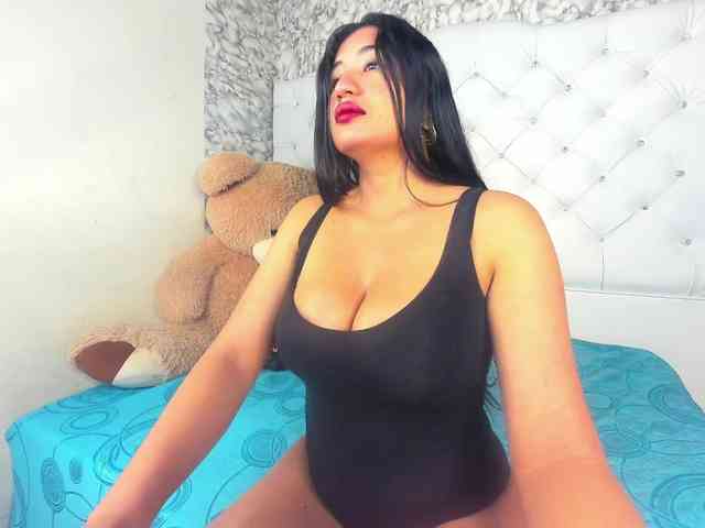 MiaMiller001 webcam