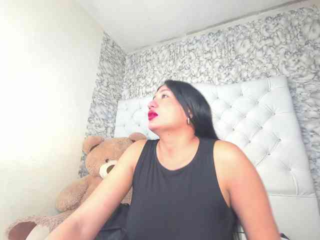 MiaMiller001 webcam