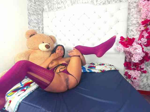 MiaMiller001 webcam
