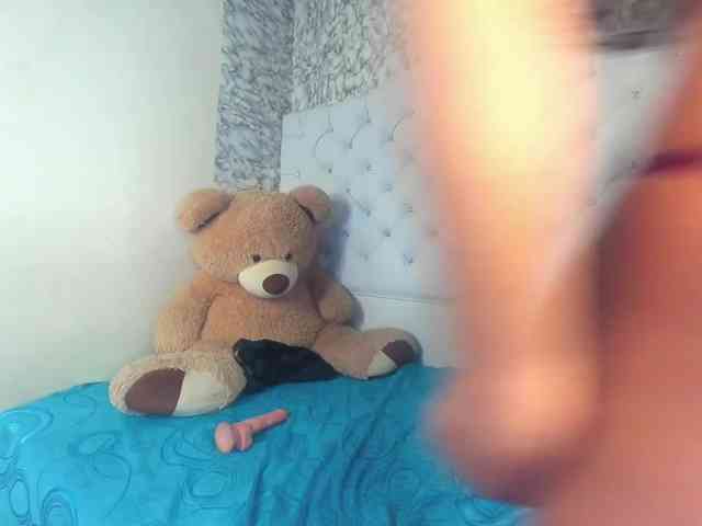MiaMiller001 webcam