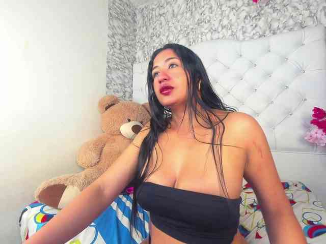 MiaMiller001 webcam