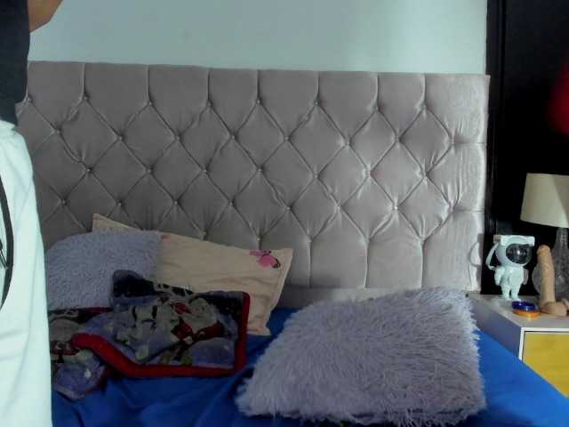 RobertAslhey live webcam show