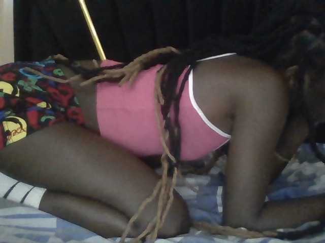 Sexyafricanah001 live cam on BongaCams