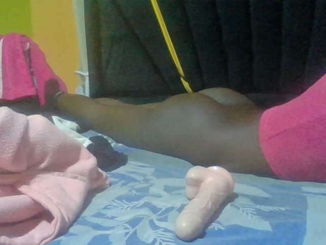 Sexyafricanah001 live cam on BongaCams