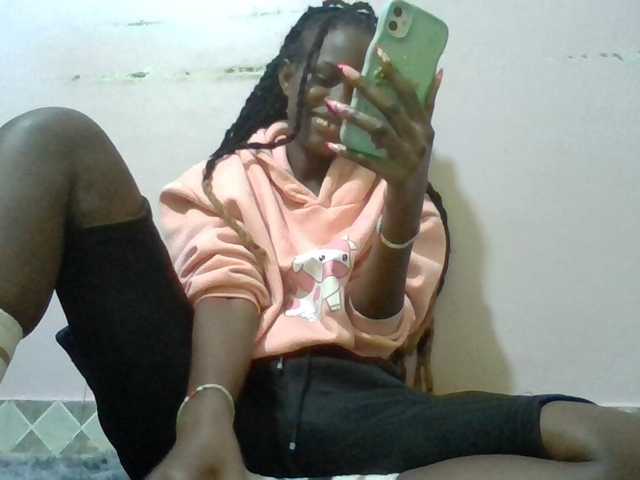 Sexyafricanah001 live cam on BongaCams