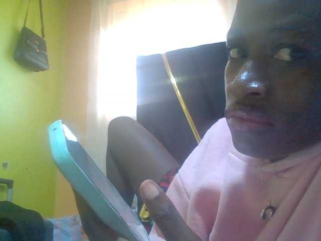 Sexyafricanah001 live cam on BongaCams