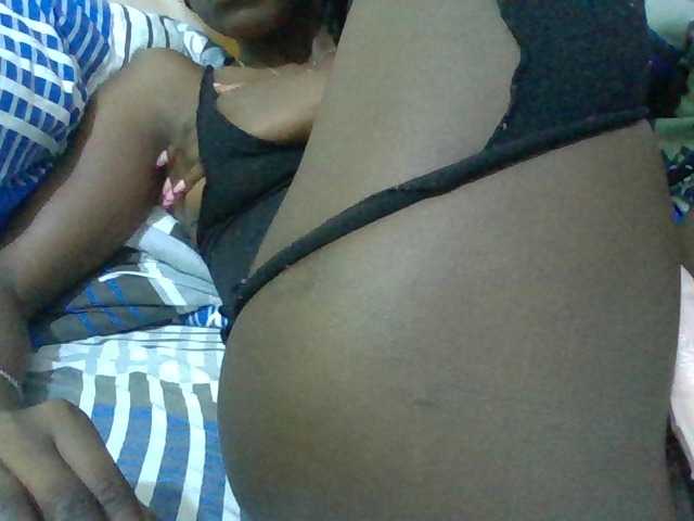 Sexyafricanah001 live cam on BongaCams
