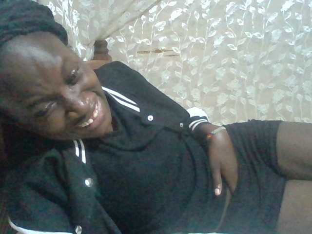 Sexyafricanah001 live cam on BongaCams