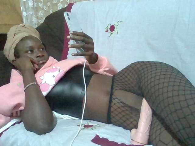 Sexyafricanah001 live cam on BongaCams