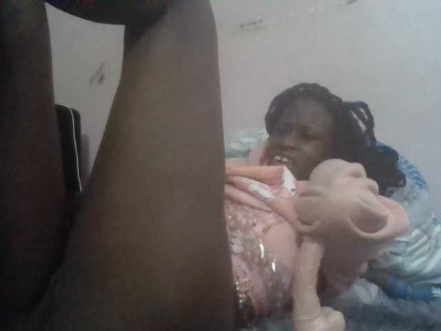 Sexyafricanah001 live cam on BongaCams