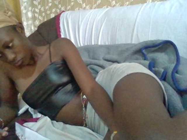 Sexyafricanah001 live cam on BongaCams