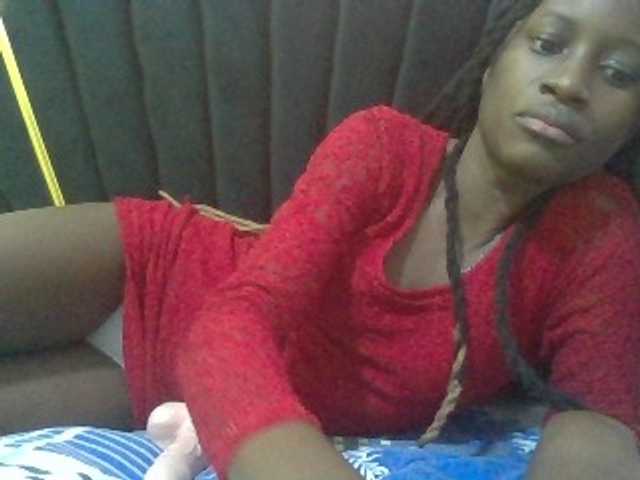 Sexyafricanah001 live cam on BongaCams