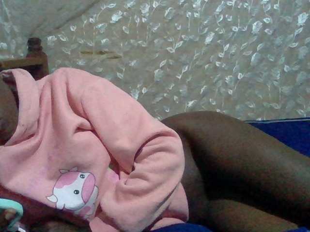 Sexyafricanah001 live cam on BongaCams