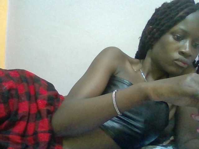 Sexyafricanah001 live cam on BongaCams