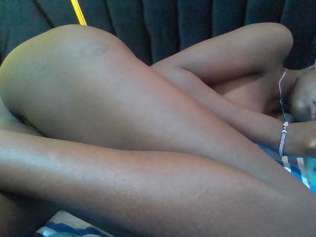 Sexyafricanah001 live cam on BongaCams