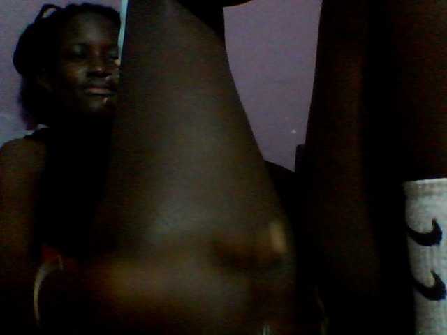 Sexyafricanah001 live cam on BongaCams