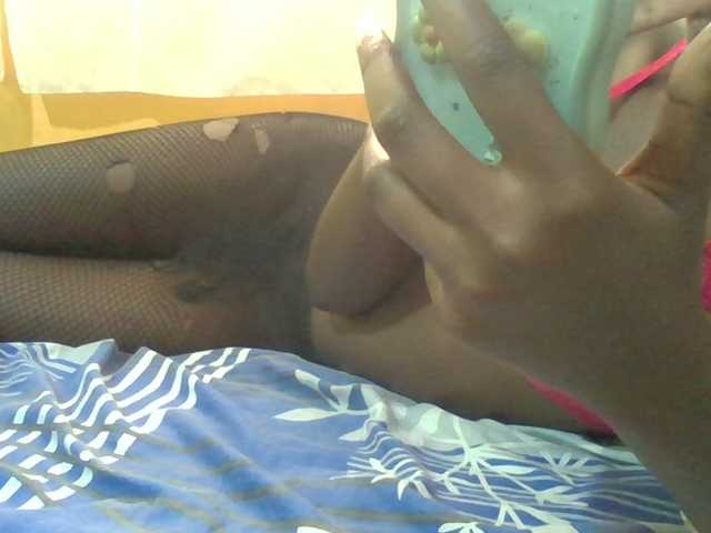 Sexyafricanah001 live cam on BongaCams