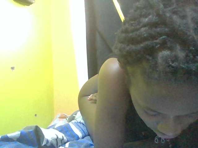 Sexyafricanah001 live cam on BongaCams