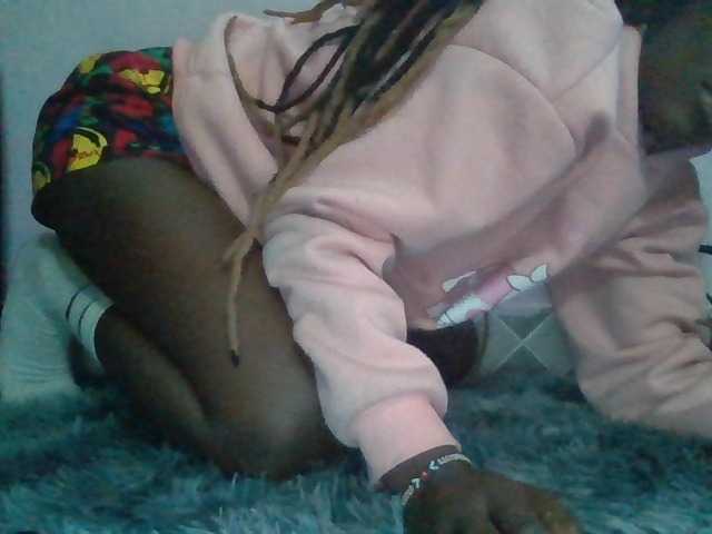 Sexyafricanah001 live cam on BongaCams