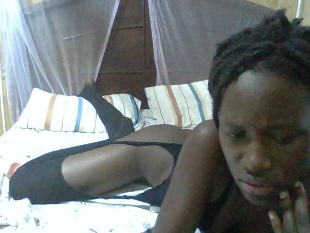 Sexyafricanah001 live cam on BongaCams