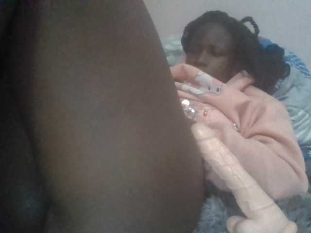Sexyafricanah001 live cam on BongaCams