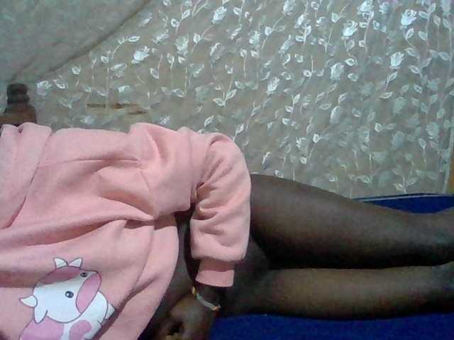 Sexyafricanah001 live cam on BongaCams