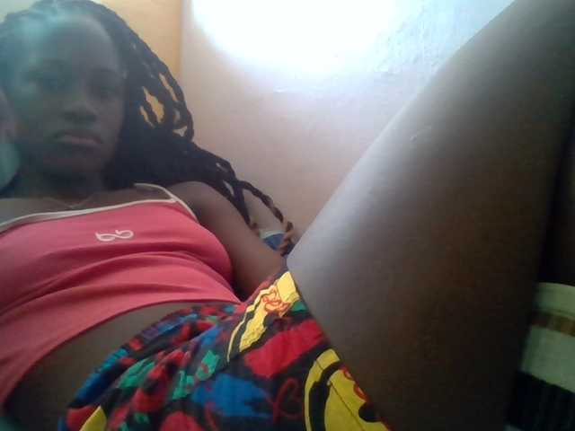 Sexyafricanah001 live cam on BongaCams