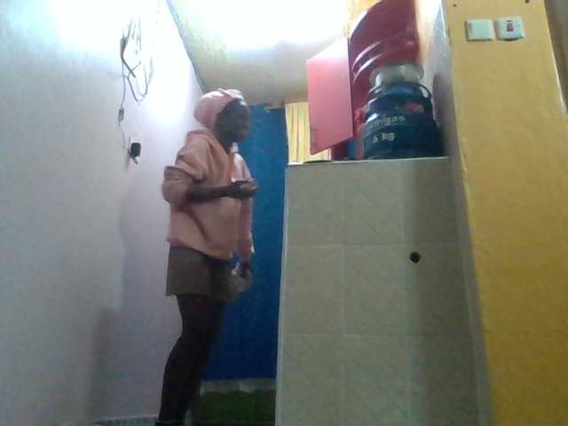 Sexyafricanah001 live cam on BongaCams