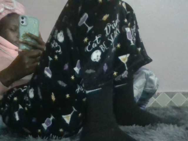 Sexyafricanah001 live cam on BongaCams