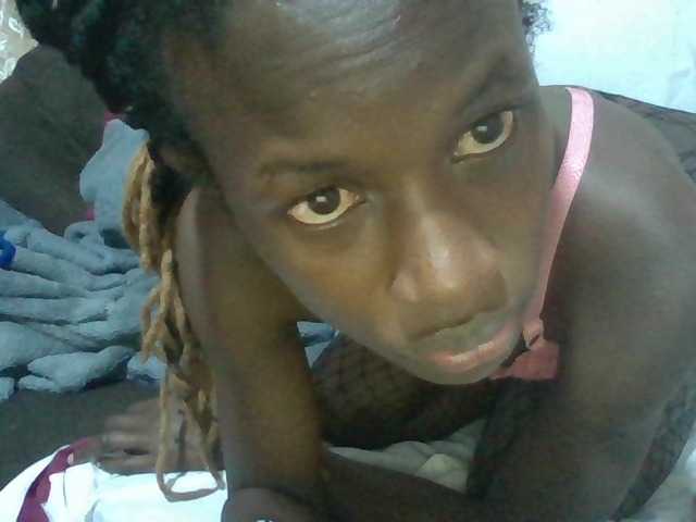 Sexyafricanah001 live cam on BongaCams