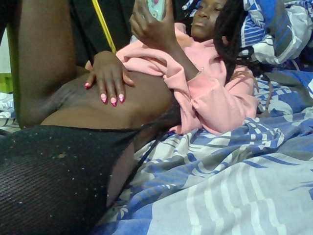 Sexyafricanah001 live cam on BongaCams