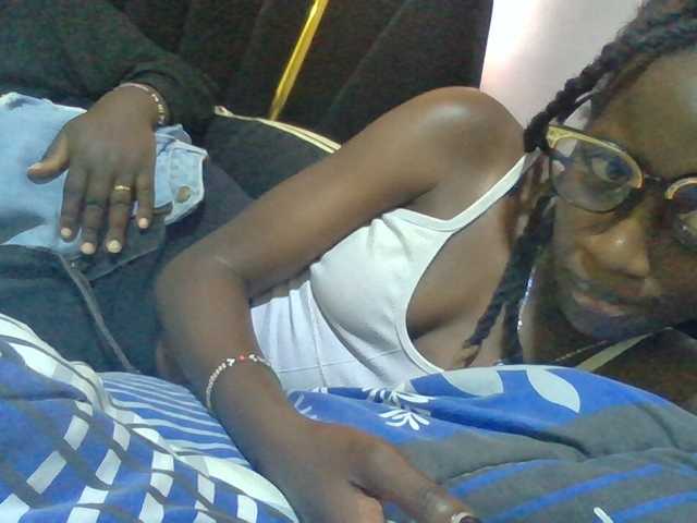 Sexyafricanah001 live cam on BongaCams