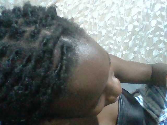 Sexyafricanah001 live cam on BongaCams