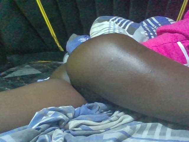 Sexyafricanah001 live cam on BongaCams
