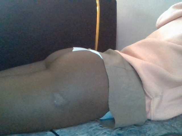 Sexyafricanah001 live cam on BongaCams