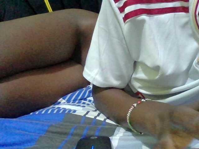 Sexyafricanah001 live cam on BongaCams