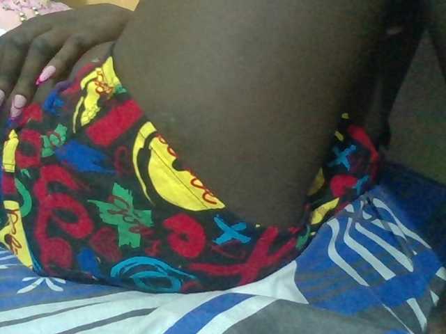 Sexyafricanah001 live cam on BongaCams