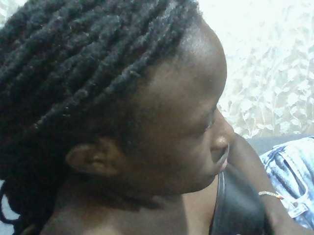 Sexyafricanah001 live cam on BongaCams