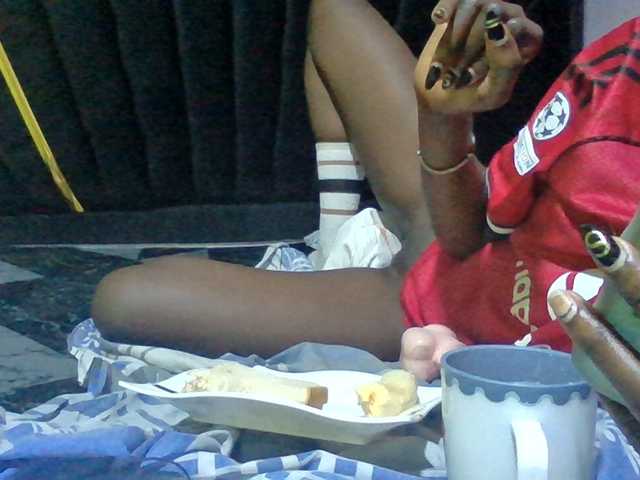 Sexyafricanah001 live cam on BongaCams