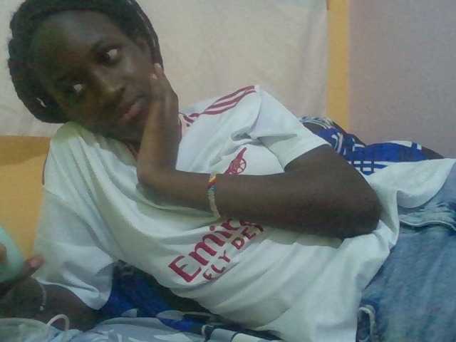 Sexyafricanah001 live cam on BongaCams