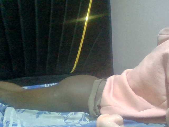 Sexyafricanah001 live cam on BongaCams