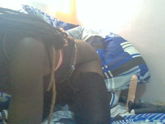 Sexyafricanah001 live cam on BongaCams