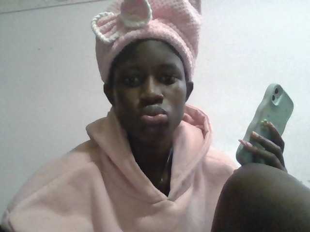 Sexyafricanah001 live cam on BongaCams
