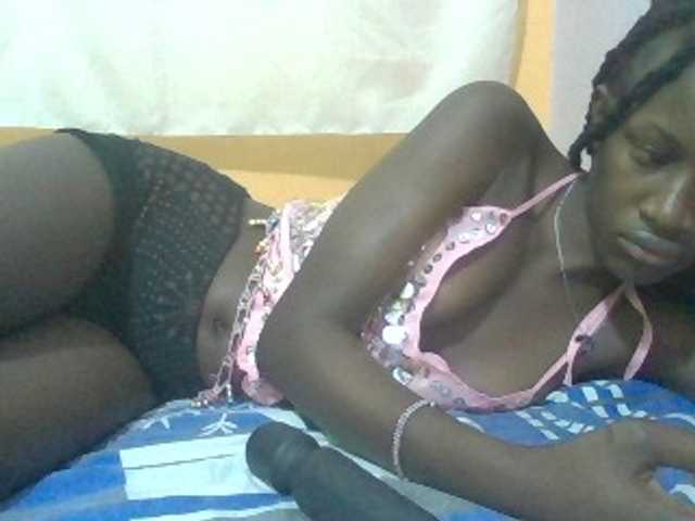 Sexyafricanah001 live cam on BongaCams