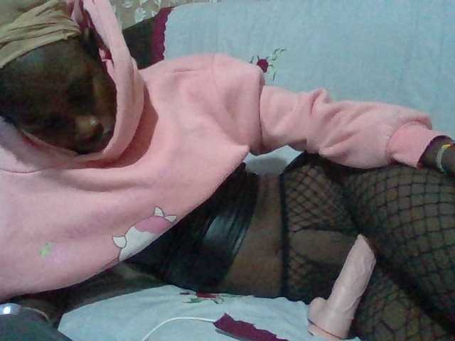 Sexyafricanah001 live cam on BongaCams