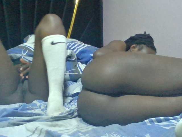 Sexyafricanah001 live cam on BongaCams